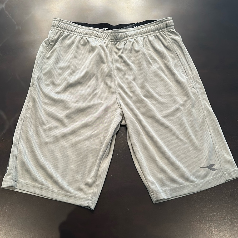 Diadora Youth Shorts Sz L EUC